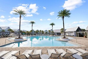 Piscina a l'aire lliure 