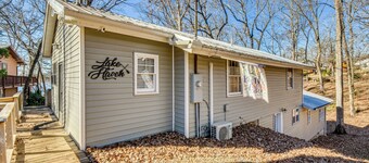 Hot Tub, Lake Access! Waterfront Hartwell Hideaway