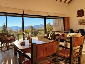 Living area - Mountain Home in a Gated Community | Views and Forest (San Martín de los andes)