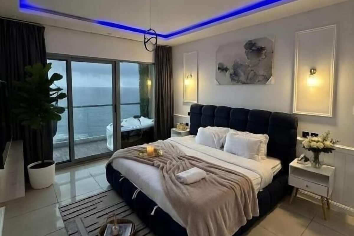 Superior Suite, Balcony, Sea View | Iron/ironing board, free WiFi