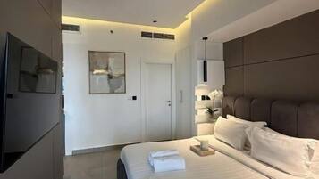 Junior Suite, Balcony, Sea View | Iron/ironing board, free WiFi