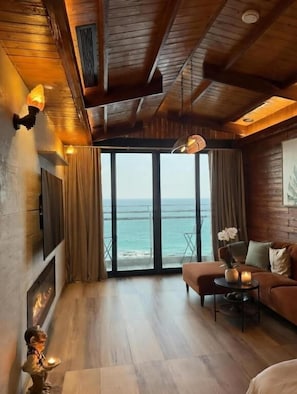 Luxury Cottage, Balcony, Sea View | Living area - Damac Al-Corniche Jeddah Tower (Jeddah)
