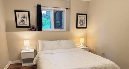 Beautiful 2-bedroom basement in quaint Bedford perfect for relaxing stays