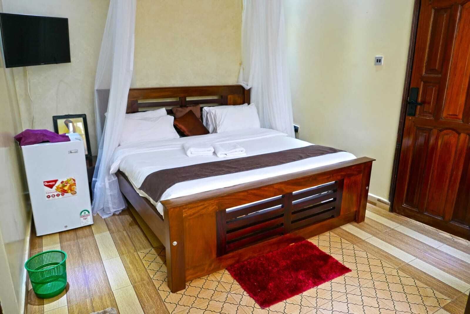 In-room safe, desk, laptop workspace, blackout curtains