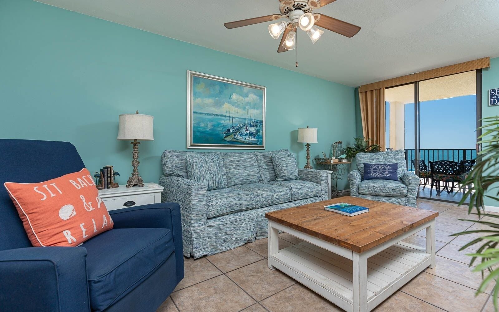 Condo, 1 Bedroom | Living area