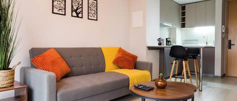 Standard Apartment, 1 Queen Bed with Sofa bed, Pets Allowed | Living area