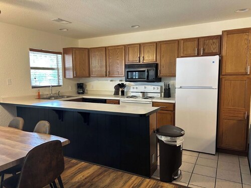Family-Friendly 2-Bedroom Escape at Alhonna Resort