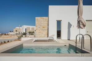 Executive Suite | Private pool - Parolea Luxury Living Hotel (Paros)