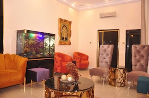 Family Room | Interior - Eden Luxury Suites (Lagos)
