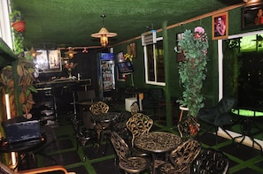 Bar (on property) - Eden Luxury Suites (Lagos)