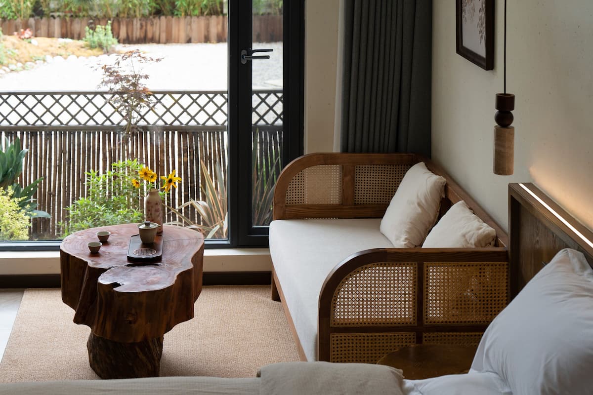 Comfort Suite, Garden View | Blackout curtains, soundproofing, free WiFi