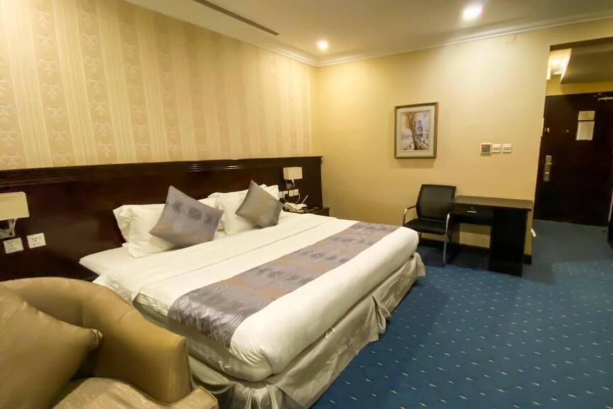 Deluxe Double Room, City View | In-room safe, soundproofing, iron/ironing board, free WiFi