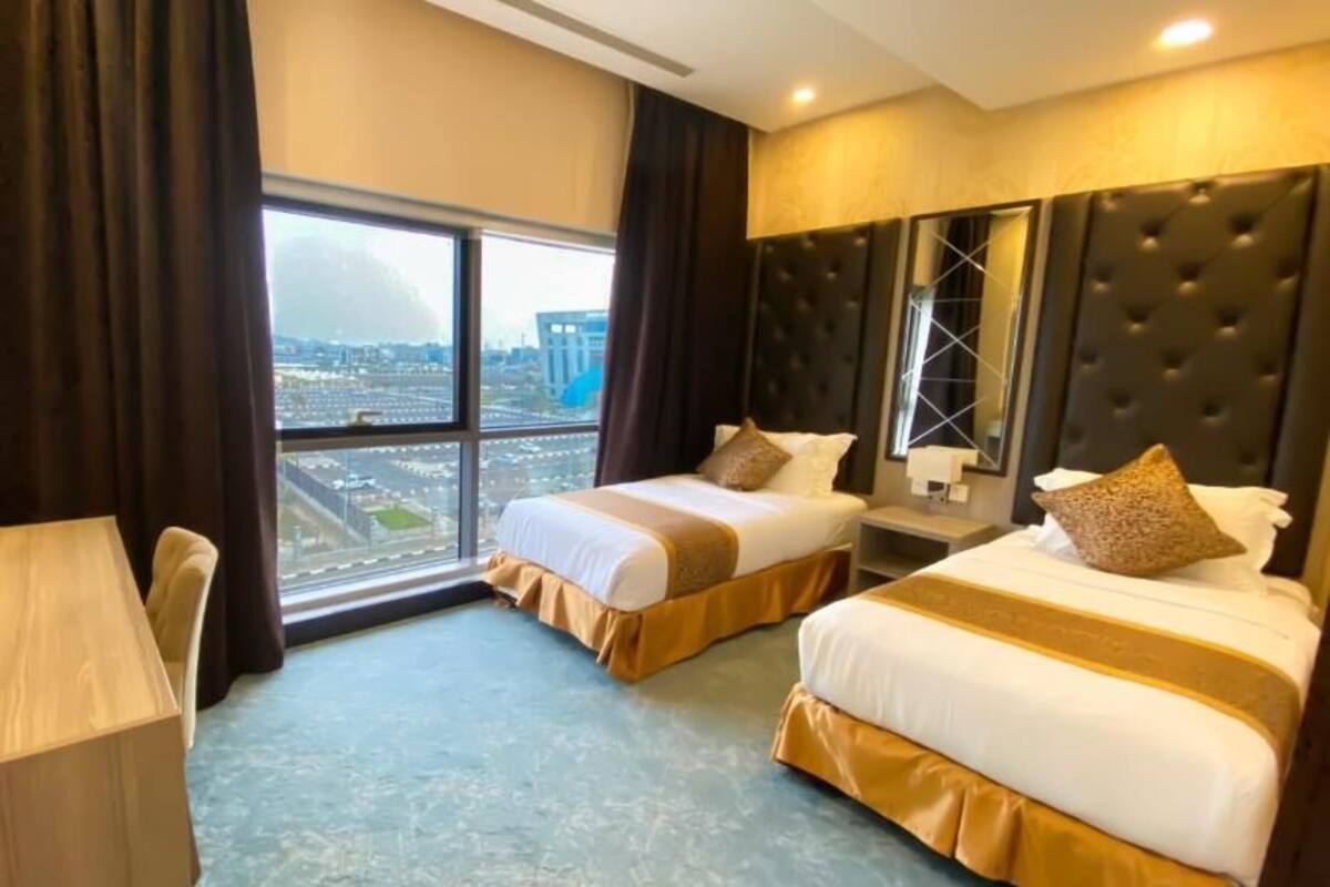 Presidential Suite, City View | In-room safe, soundproofing, iron/ironing board, free WiFi