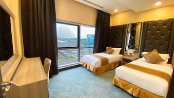 Presidential Suite, City View | In-room safe, soundproofing, iron/ironing board, WiFi (free)