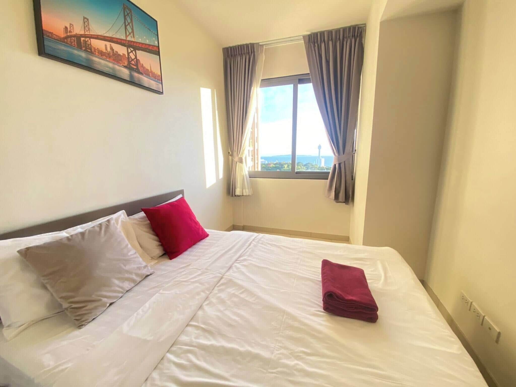 Apartment, 2 Bedrooms, Accessible, Smoking | 3 bedrooms