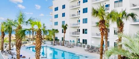 2 piscinas al aire libre