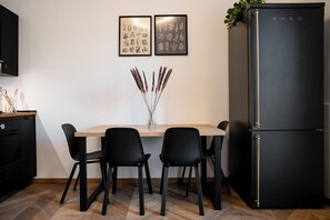 Dining - Baroque flat w/ king bed and terrace near Duomo (Acireale)