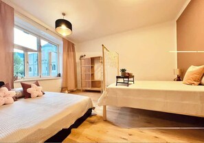 Room - Servus Homes Schönbrunn I Top spot & Metro BLOSSOm (Vienna)