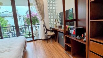 Ropa de cama de alta calidad, colchones con efecto memoria y minibar