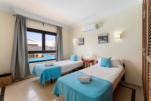 Unclassified image, 5 of 41, button - Villa Zafiro 8 by Escape Home (Playa Blanca)