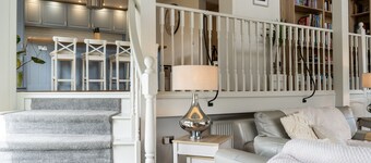 Tigh Na Bruaich -  Loch Fyne Retreat with Hot Tub & Stunning Views
