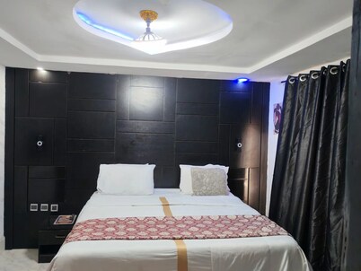 GRANDFIELD INN & APARTMENT