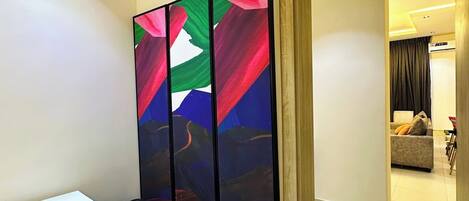 Departamento Deluxe, balcón, vista a la ciudad | Interior