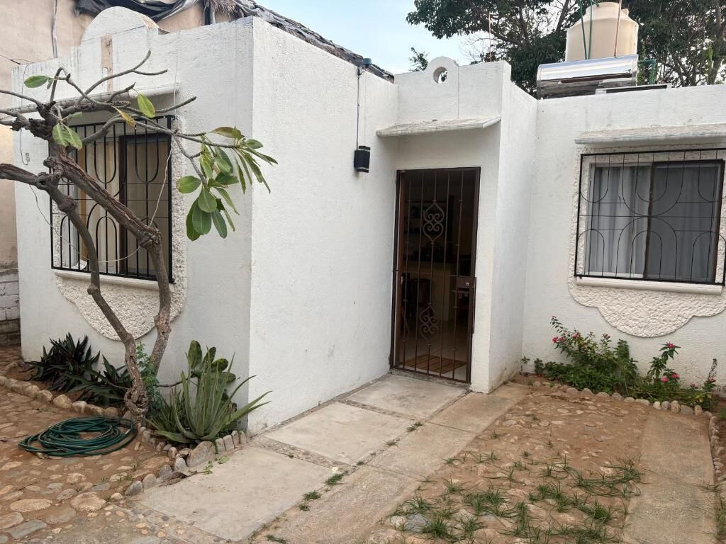 Casa familiar, 2 habitaciones, patio | Detalle exterior