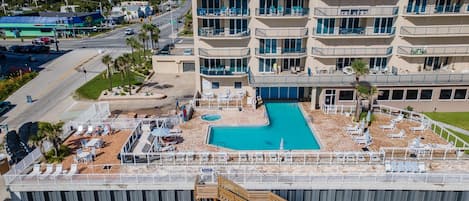 Condo, varias camas (DiMucci Towers Ten 1901) | Exterior