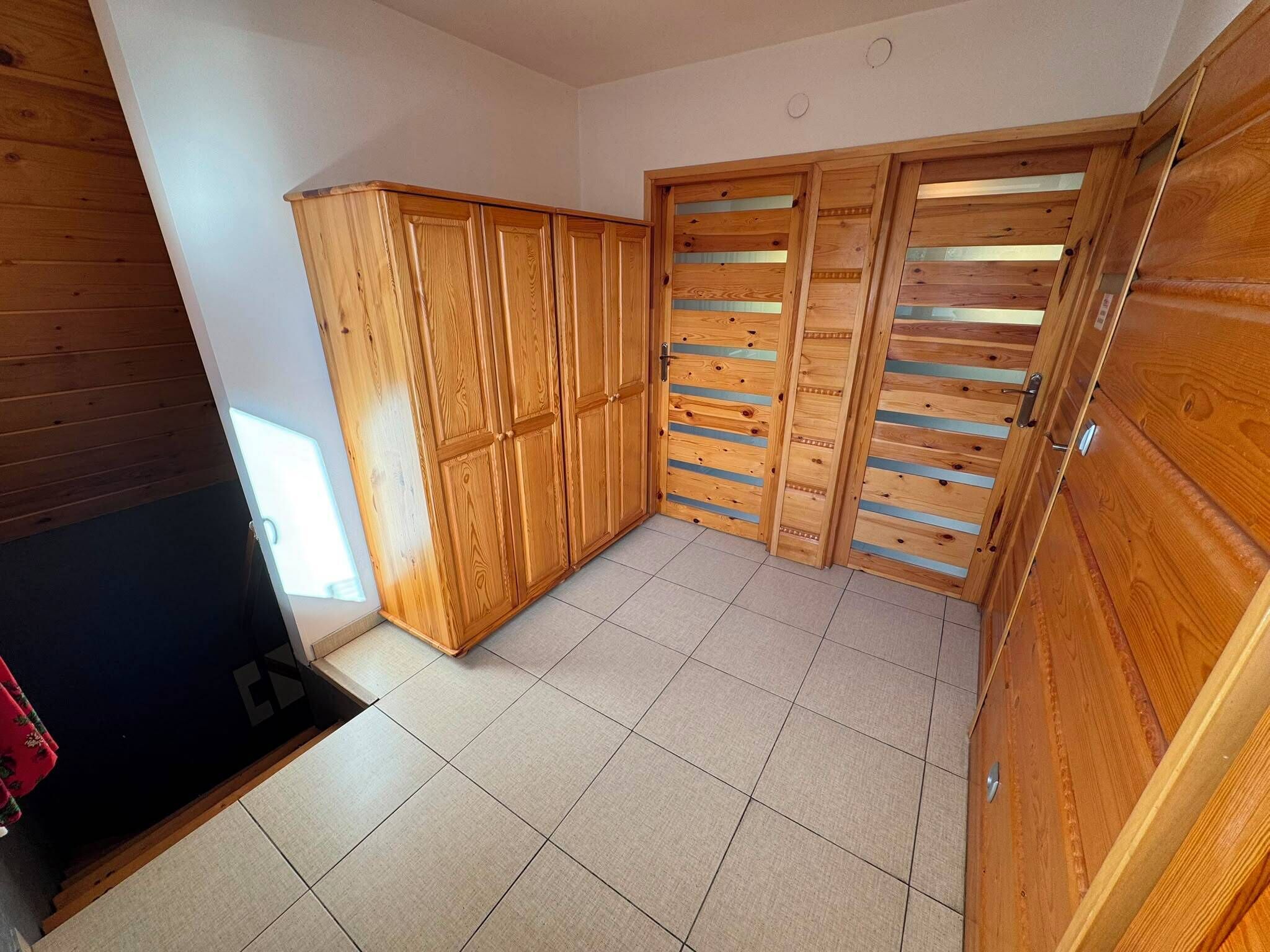 Comfort Cabin, 3 Bedrooms | Interior