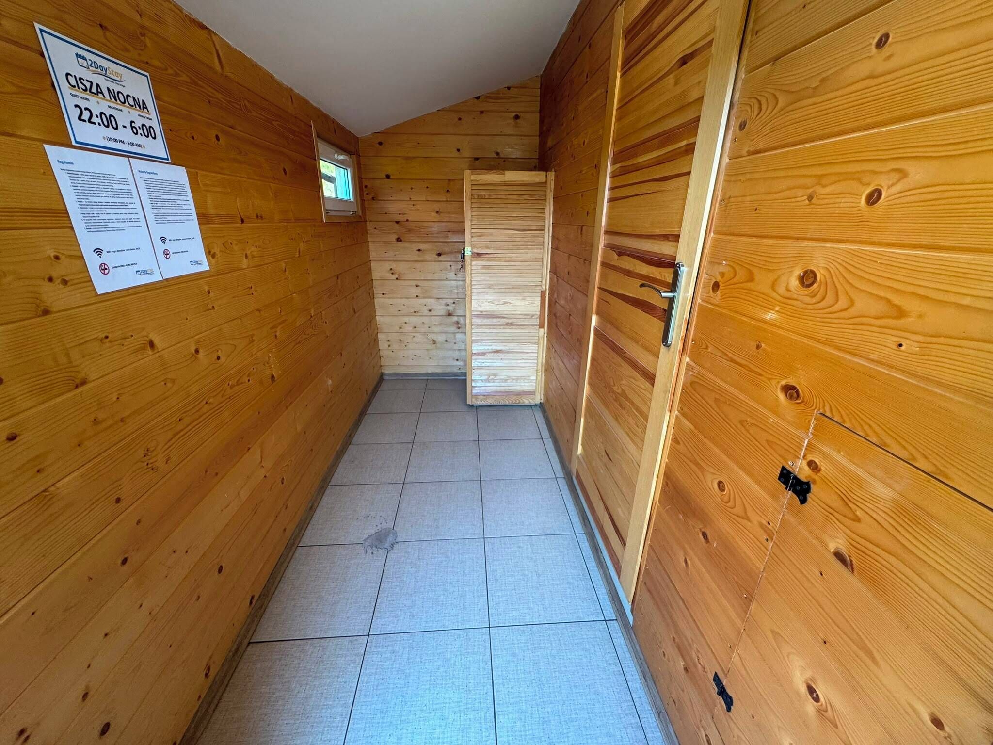 Comfort Cabin, 3 Bedrooms | Interior