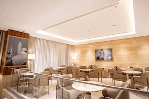 Dining - Worth Tharawat Hotel (Madinah)