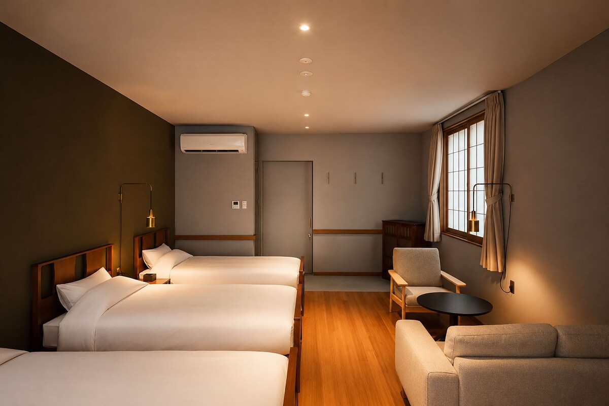 Habitación familiar, accesible en silla de ruedas, vistas a la ciudad | Wifi gratis