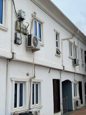 Exterior - Victorious White House Apartment (Lagos)
