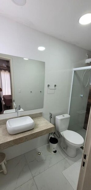 Bathroom - Vrbo Property (Arraial do Cabo)
