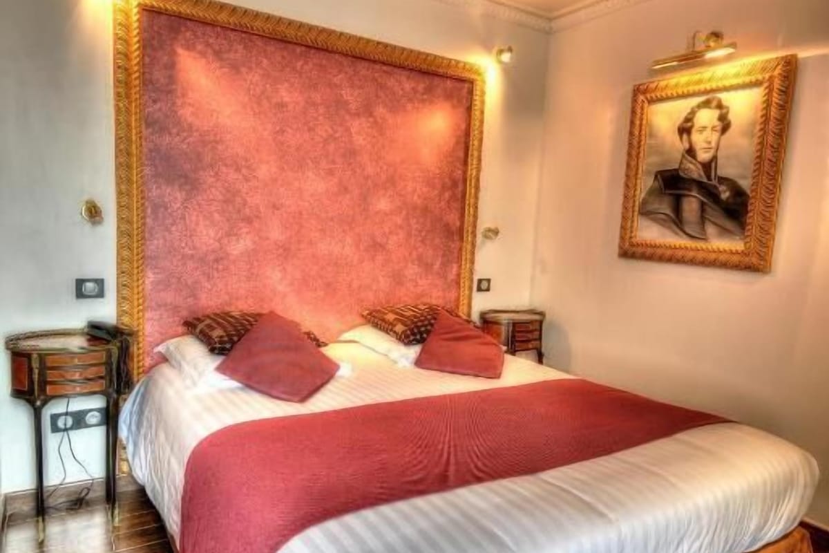Comfort-Doppelzimmer, Stadtblick | Zimmersafe, Verdunkelungsvorhänge, schallisolierte Zimmer