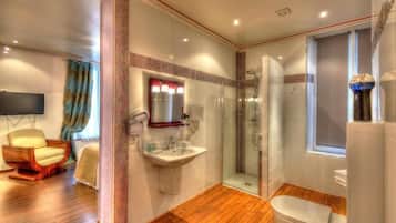 Comfort Double Room, City View | Bathroom