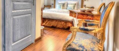 Superior Double Room, City View