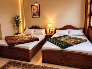 Family Twin Room | Free WiFi - Hotel Parakh (Jwalapur, Haridwar)