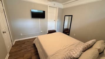 WiFi, bed sheets
