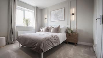 3 bedrooms, iron/ironing board, WiFi (free), bed sheets