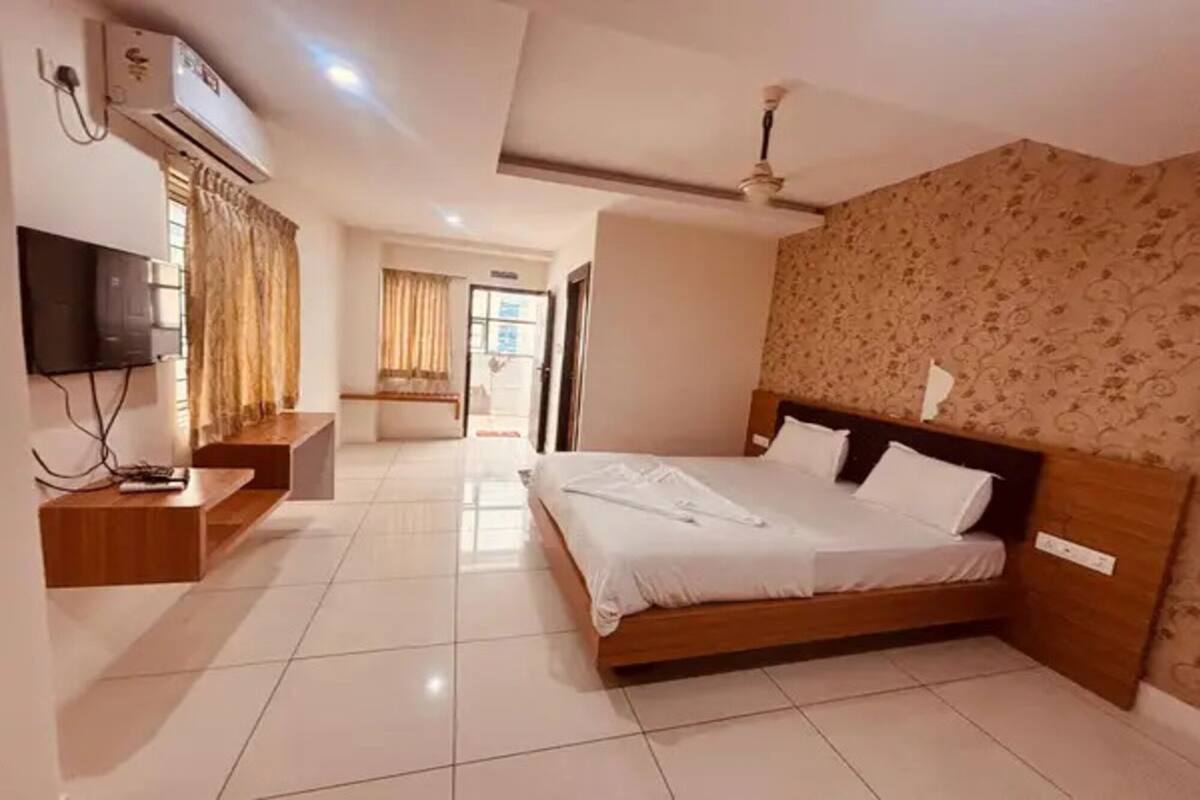 Habitación Deluxe | Sábanas de algodón egipcio, ropa de cama de alta calidad, caja fuerte