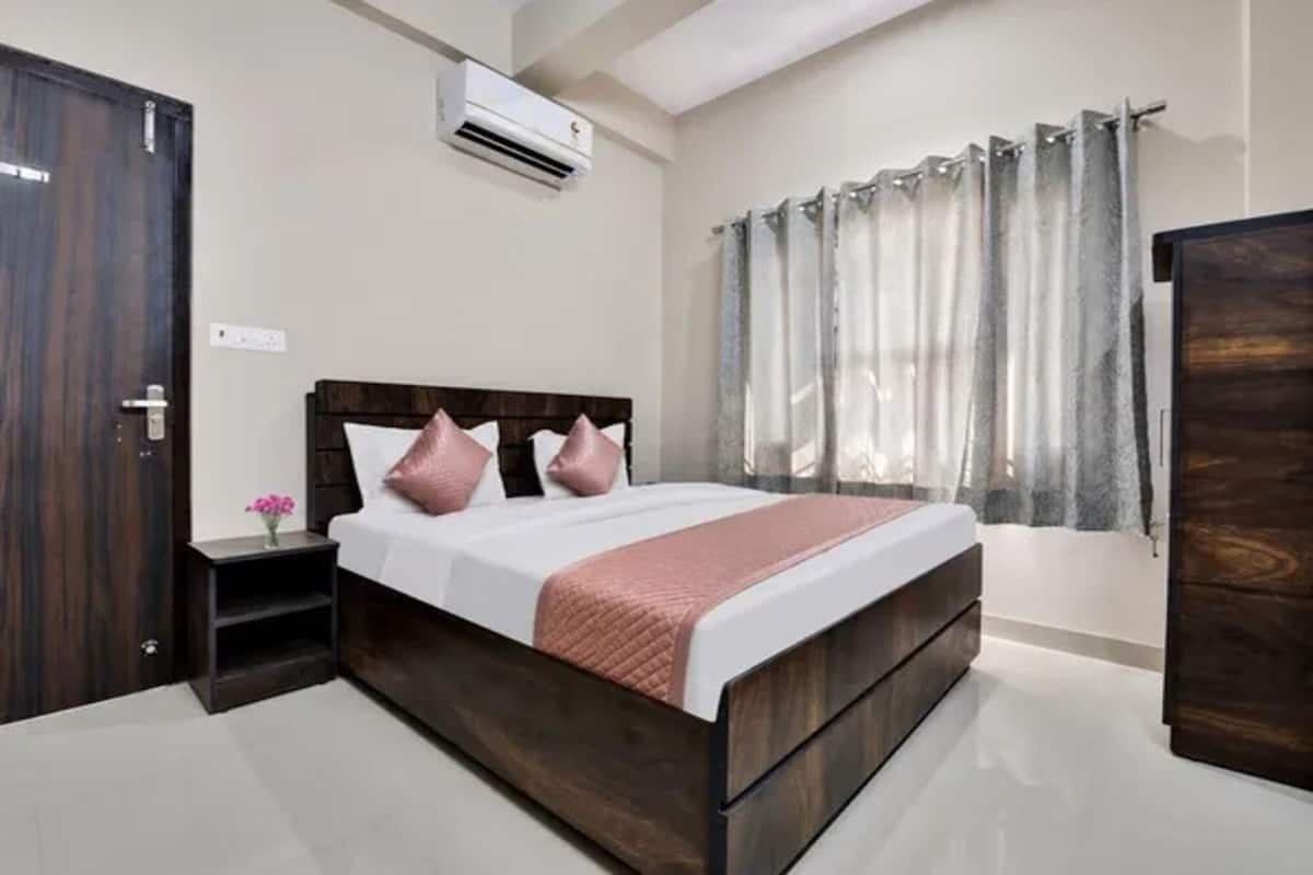 Deluxe Room | Egyptian cotton sheets, premium bedding, desk, free WiFi