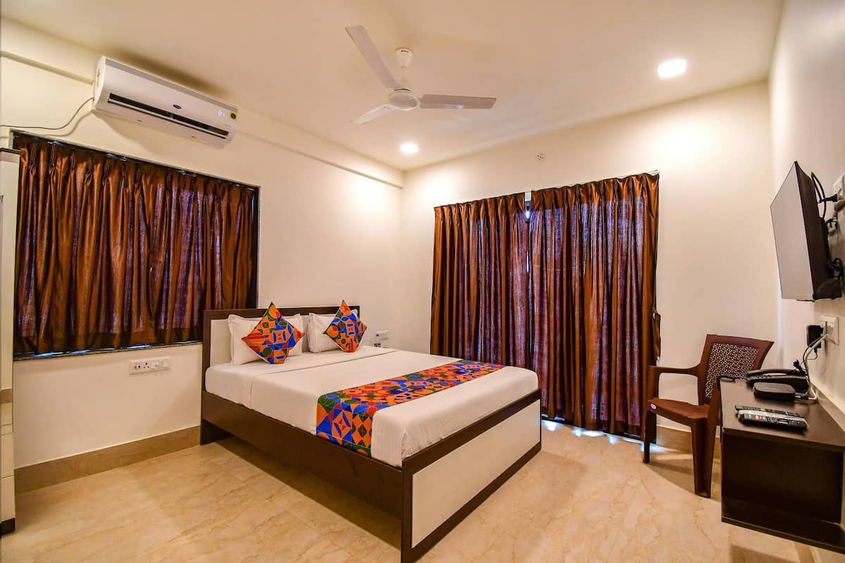 Deluxe Room | Egyptian cotton sheets, premium bedding, desk, free WiFi
