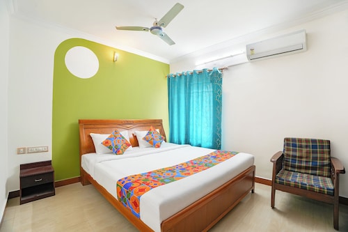 FabHotel Lloyd's Inn Kilpauk