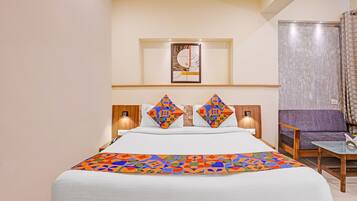 Habitación ejecutiva | Sábanas de algodón egipcio, ropa de cama de alta calidad, caja fuerte