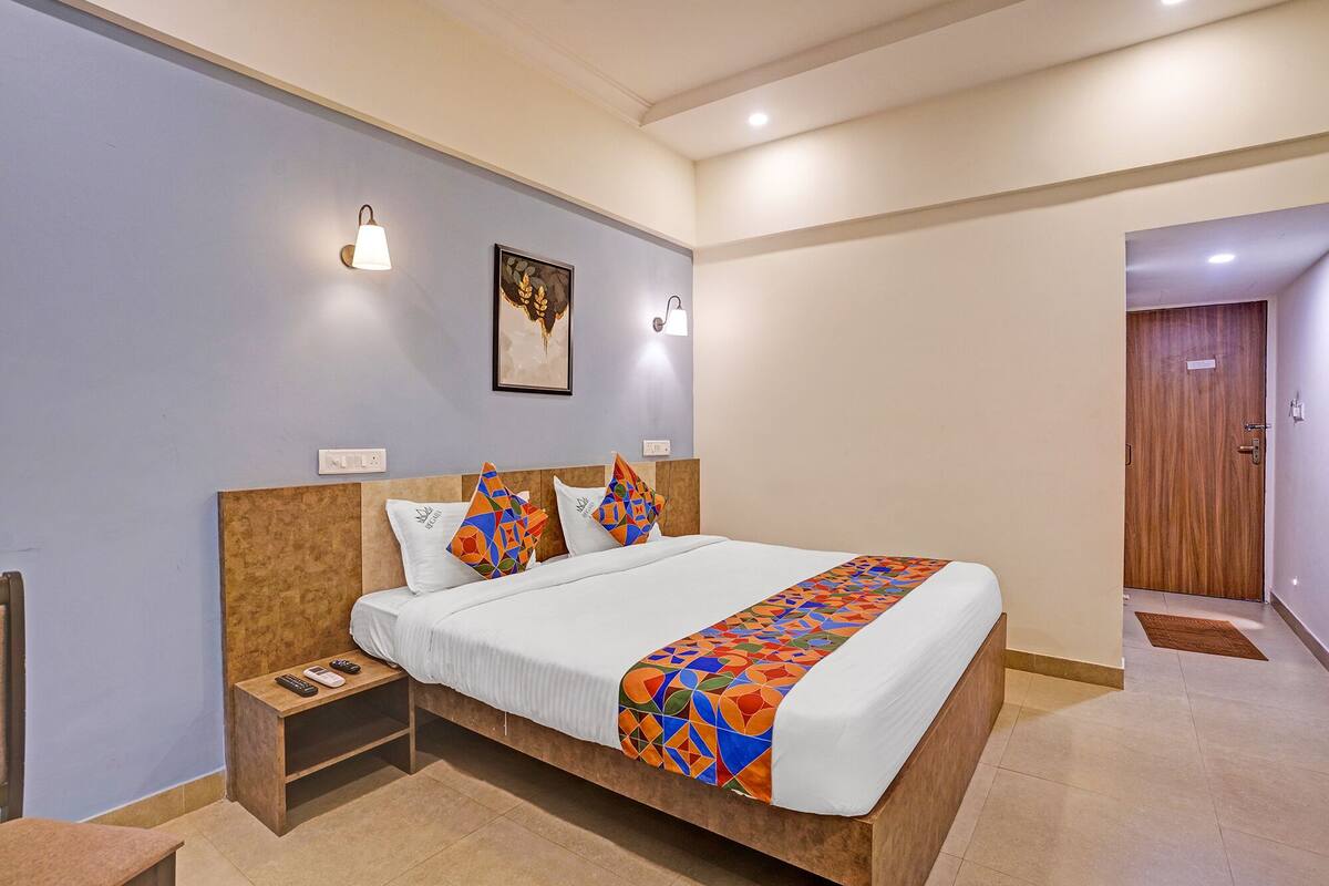 Deluxe kamer | Lakens van Egyptisch katoen, luxe beddengoed, een kluis op de kamer