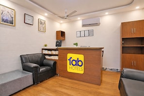 Reception - FabHotel Maitree Resort - A Beach Property, Arambol (Arambol)