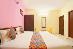 Egyptian cotton sheets, premium bedding, in-room safe, desk - Fabhotel Peninsula Beach Manor (Chennai)