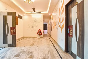 Ảnh chưa phân loại, 4 trong số 28 ảnh, nút